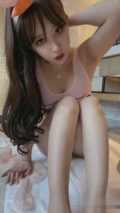 小女巫露娜asmr新作之可爱兔撕丝袜！在线看！
