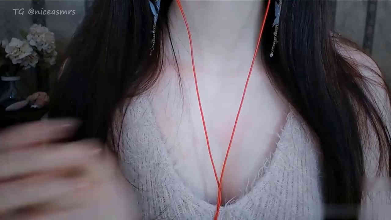 虎牙抱抱er魔法书定制音频新作之蝴蝶耳环！在线看！